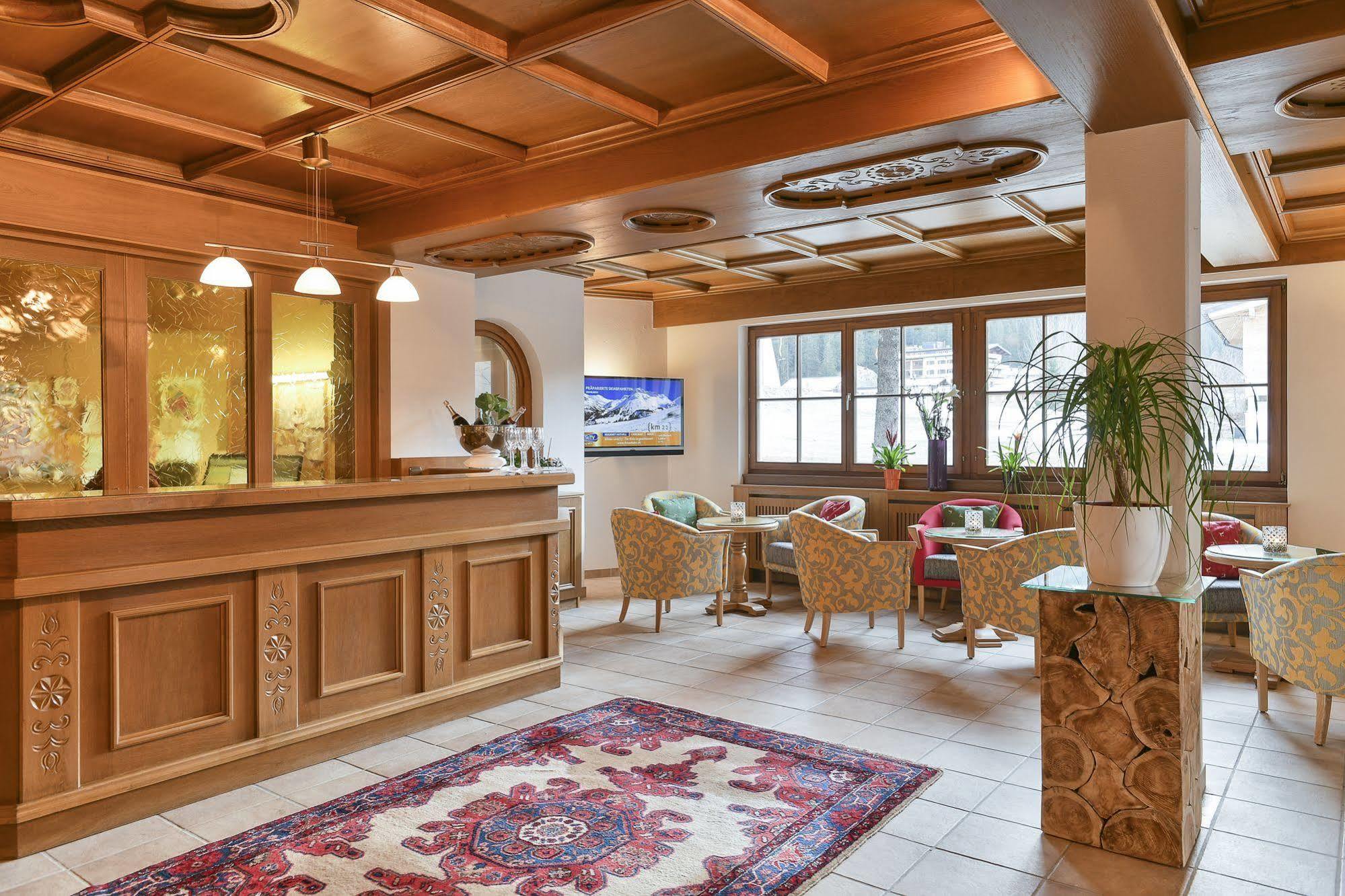 Hotel Schwarzwand Lech Extérieur photo