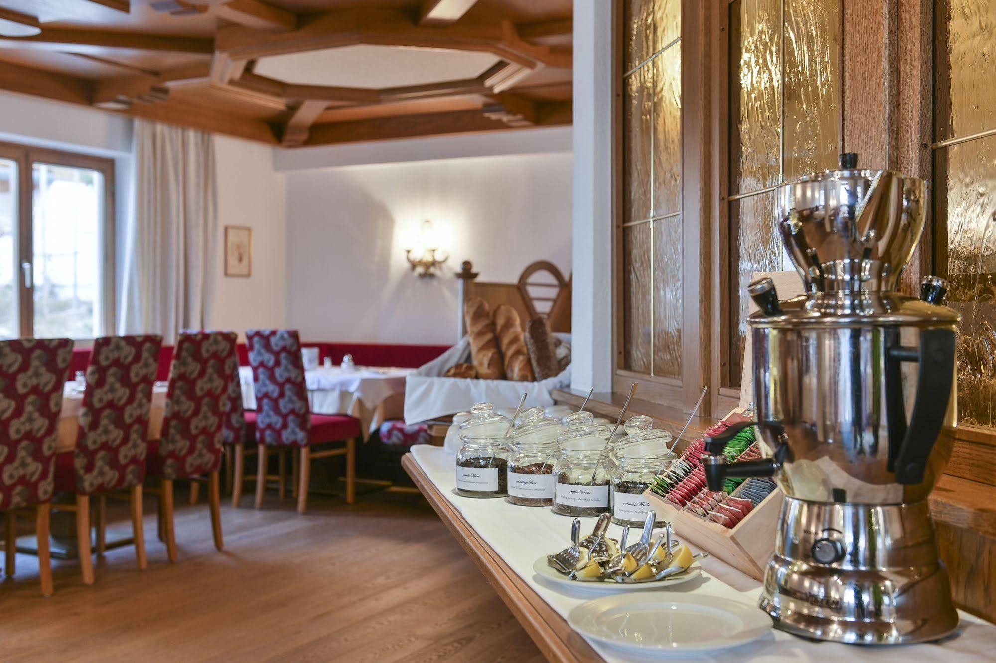 Hotel Schwarzwand Lech Extérieur photo